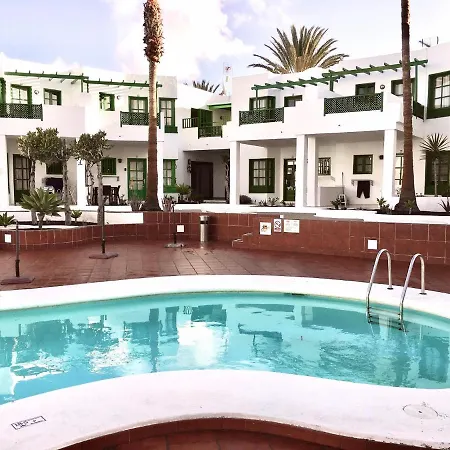 Apartment Lovely Pool View Near Beach, Luz Y Mar + Vv License *
